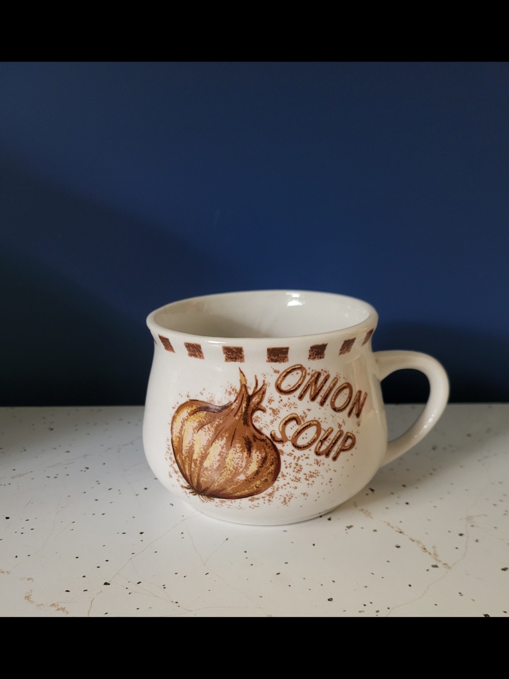Onion Soup Ceramic Mug - White with Brown Onion Graphic Vintage 70s 80s